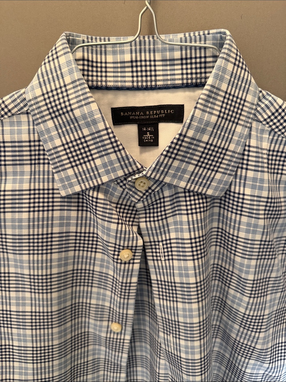 Banana Republic Men's Light and Navy Blue Plaid Dress Shirt